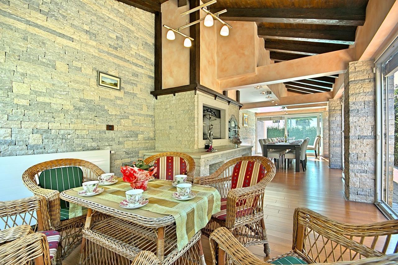 Villa Lidija Porec Bagian luar foto